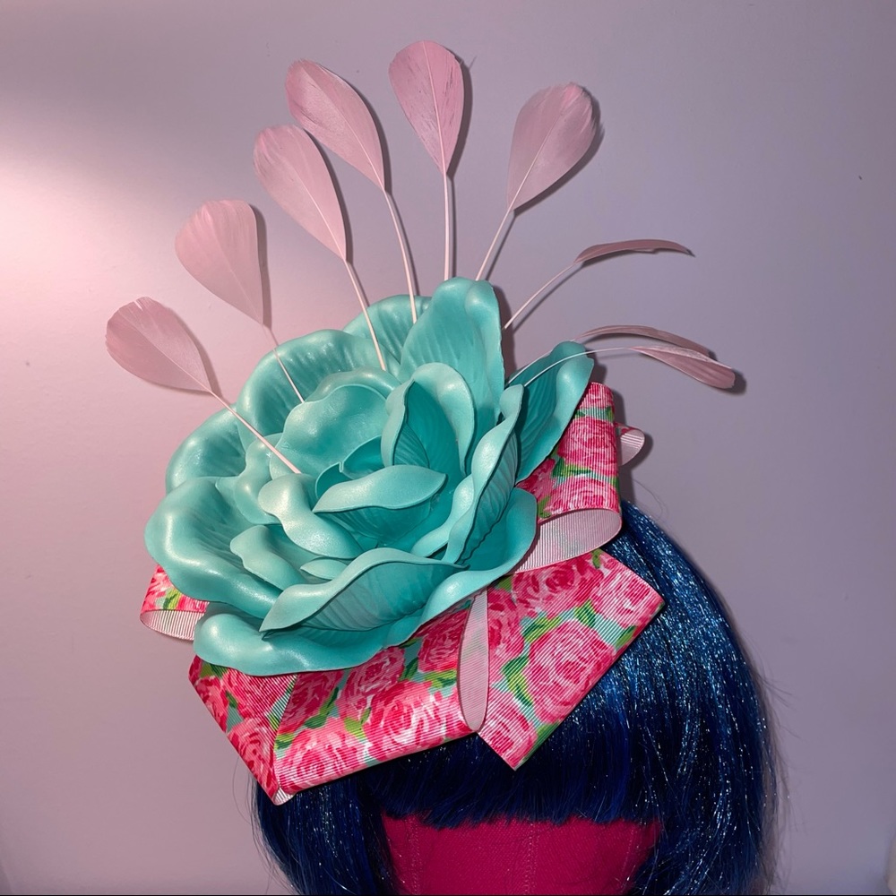 Run for the Roses Aqua & Pink Kentucky Derby, Preakness, Belmont Fascinator